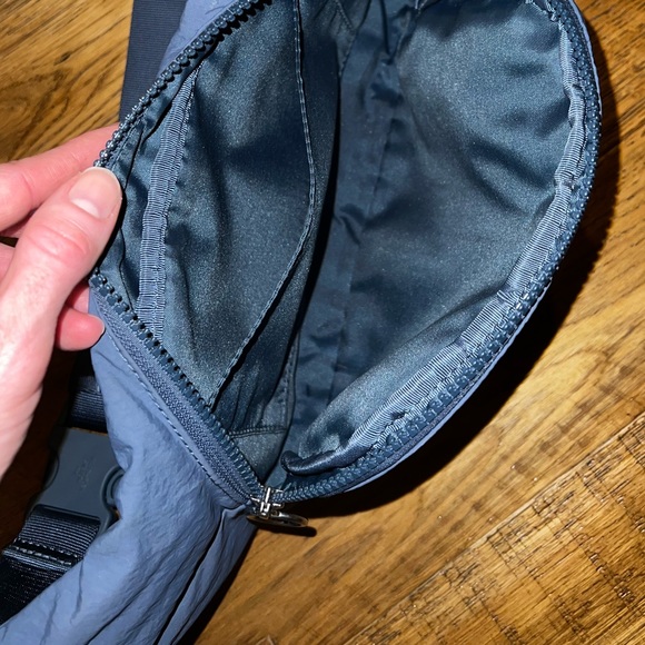 Lululemon belt bag – blue - Picture 2 of 2